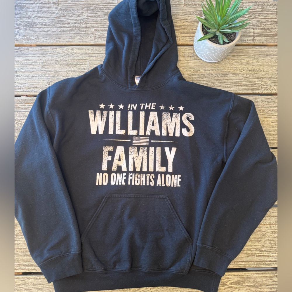 Custom "Williams Family" Black Hoodie - No One Fights Alone, Sz XL & Medium